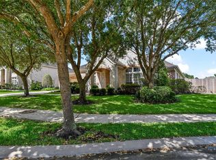 2905 Red Maple Ct, Friendswood, TX 77546