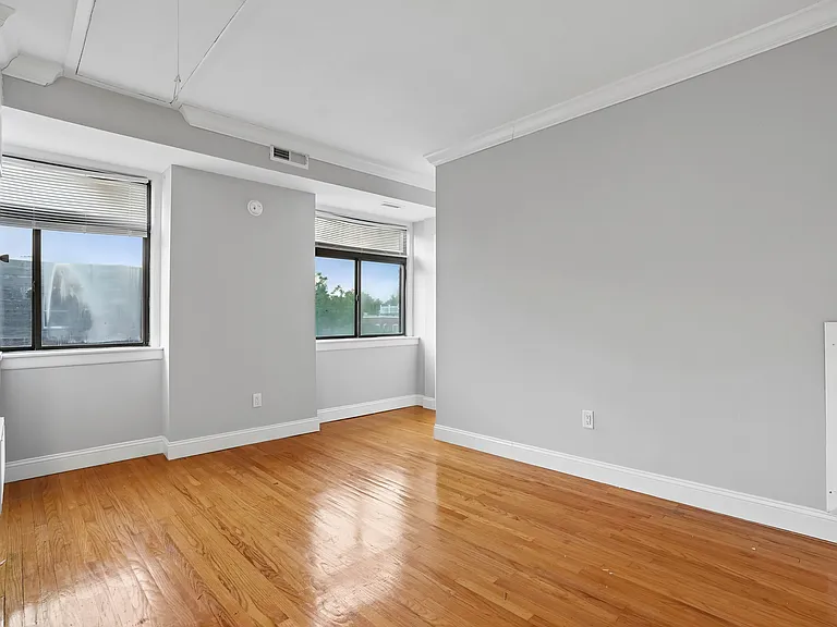 319 S 10th St #333A — Photo 10