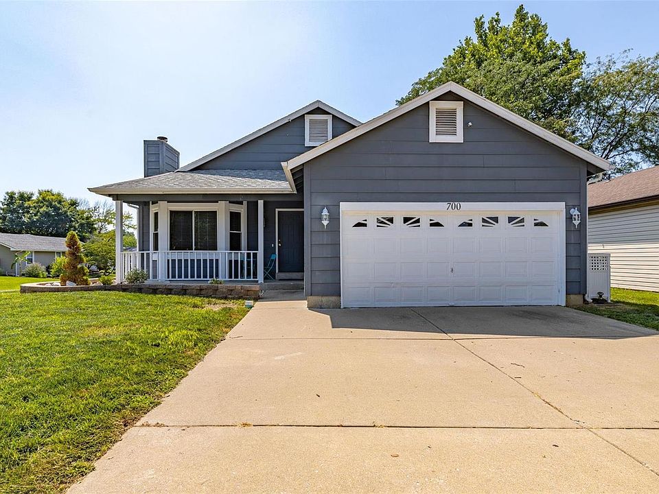 700 Fernwood Ter, Lake Saint Louis, MO 63367 | Zillow