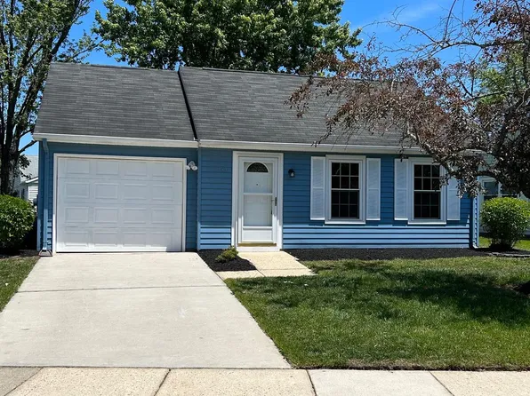 54 Marlborough Dr, Southampton, NJ 08088