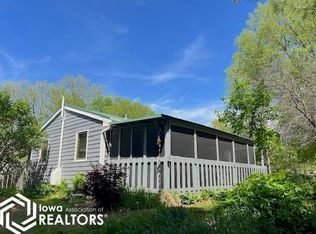 637 Prairie St, Grinnell, IA 50112