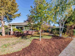 394 W Hammond St, Sequim, WA 98382