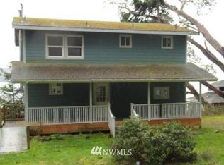 8924 Command Point Rd, Olalla, WA 98359