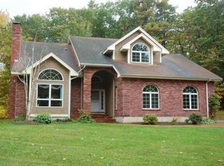 6 Foster St, Boxford, MA 01921