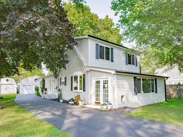 25076 W Edgar Ave, Antioch, IL 60002