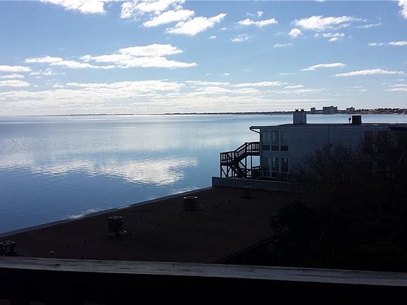 3rd image of 3402 Ocean Dr APT 37