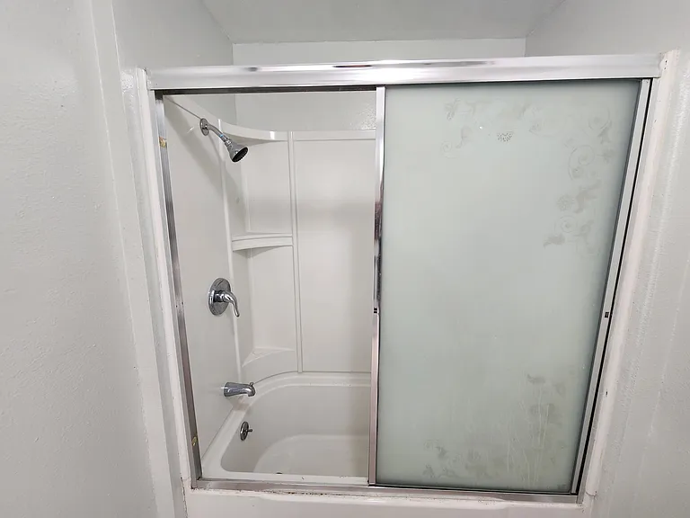 7758 Zelzah Ave — Photo 2