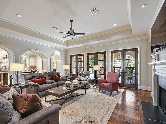 5th image of 5180 Portofino (pvt) Dr