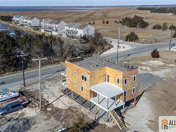 4th image of 1427 Radio Rd