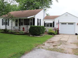 116 Brewer Rd, Danville, IL 61834