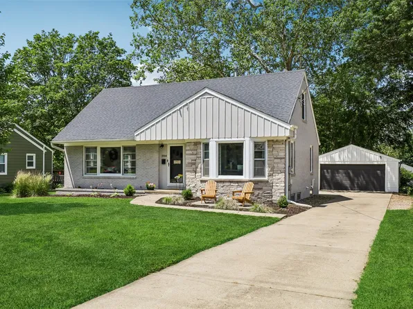3914 72nd St, Urbandale, IA 50322