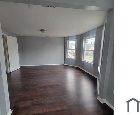 1st image of 9721 S Avenue L APT 2