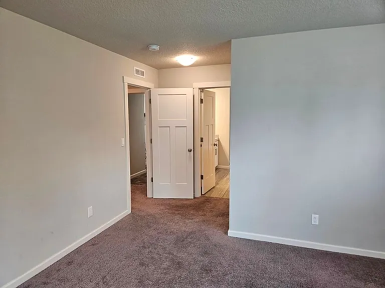 3915 Lindburg Rd SE — Photo 9