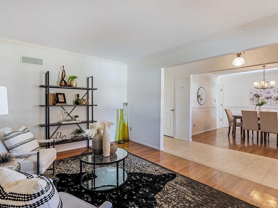 5024 Towne Centre Dr, Saint Louis, MO 63128 Zillow