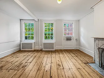 Rented by R New York