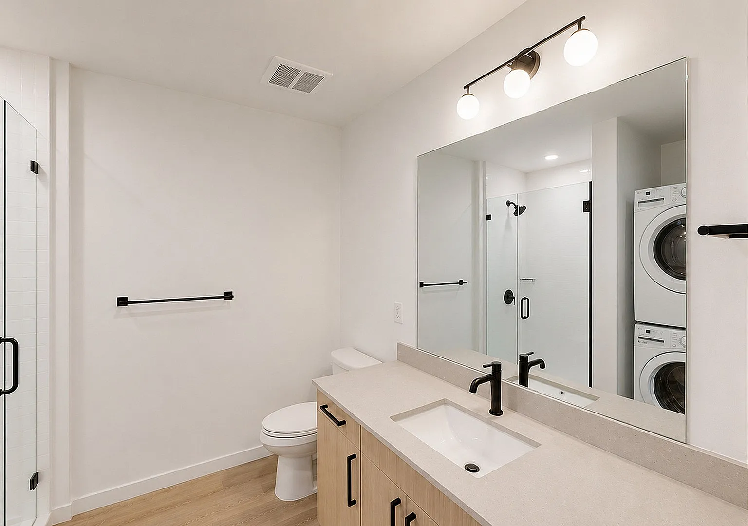 Bissinger & Co — Photo 4