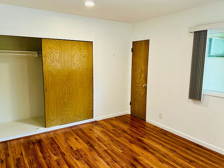 2100 Brightwood St — Photo 33