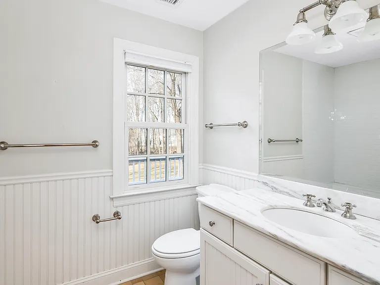 12 Norton Ln — Photo 17