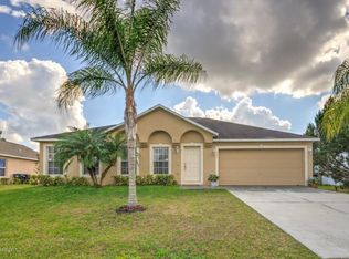 934 Nyack St NW, Palm Bay, FL 32907