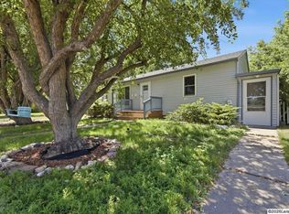 1518 Park Ave, Laramie, WY 82070