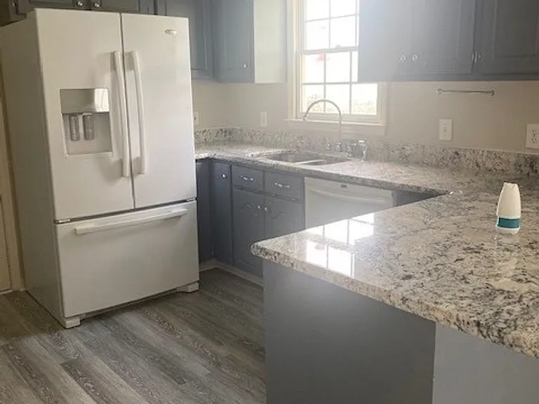 105 Labonte Dr — Photo 10
