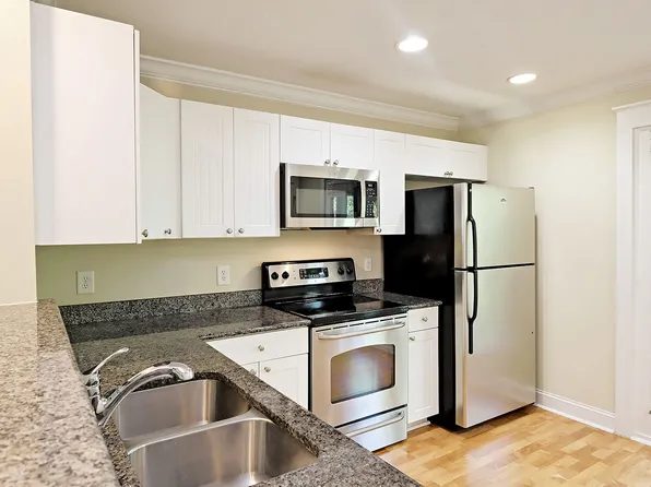 1850 Candlewood Ct Unit 205, Charlottesville, VA 22903