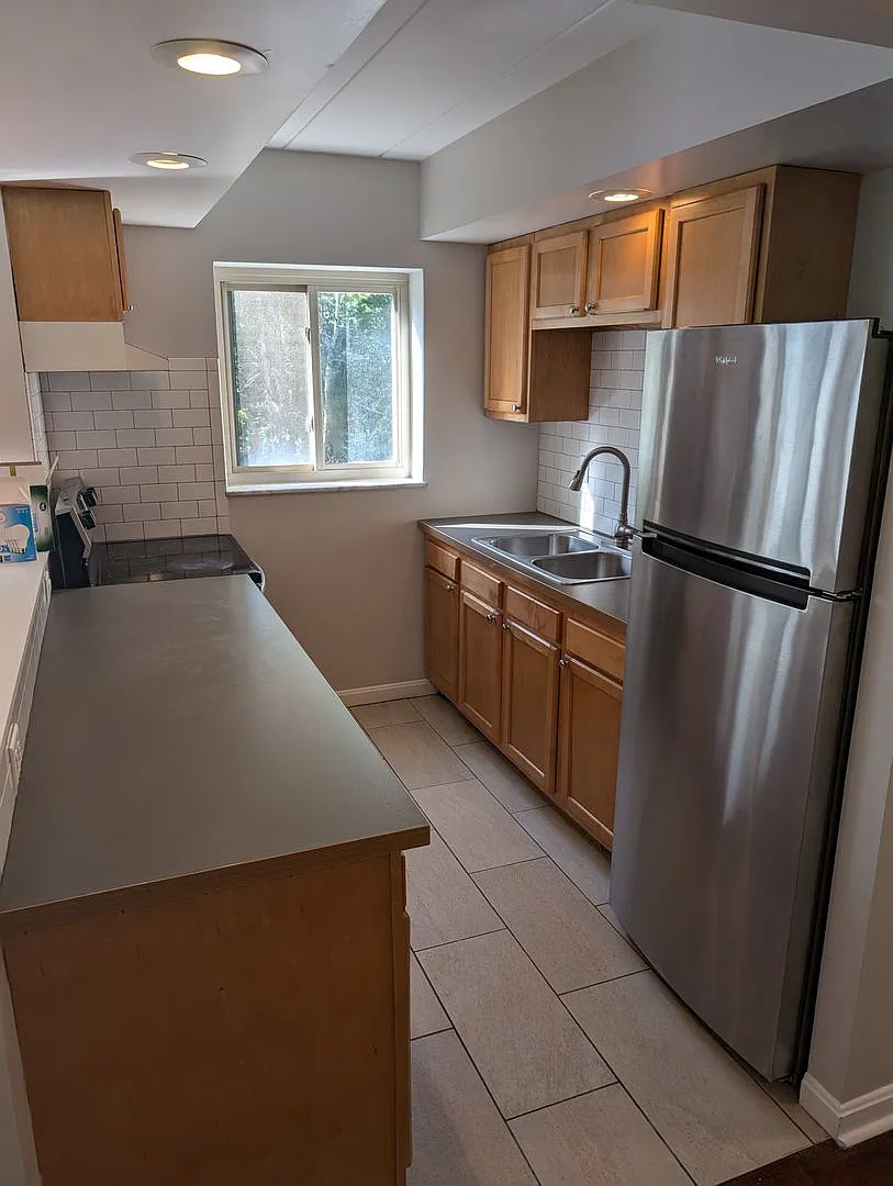 1621 Asmann Ave — Photo 4
