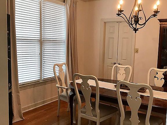 3rd image of 9890 Brooke Cir