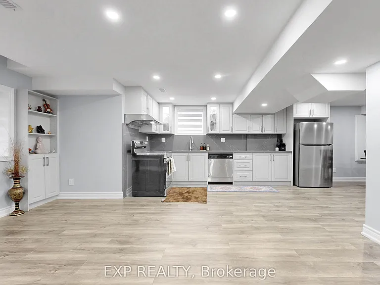 50 Walford Rd #LOWER — Photo 8