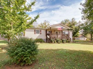 1122 John Sharp Rd, Columbia, TN 38401