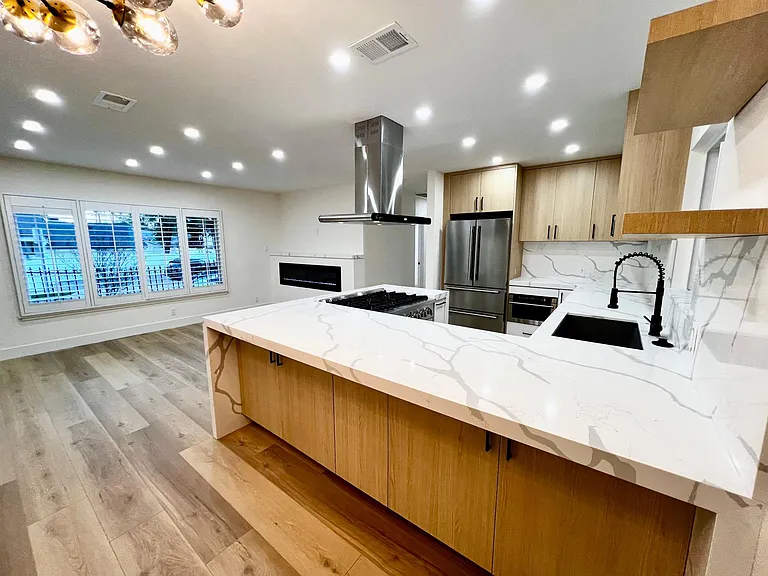 21360 Avenue San Luis — Photo 5