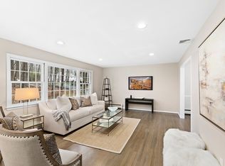 7 Richmond Hill Rd, Weston, CT 06883