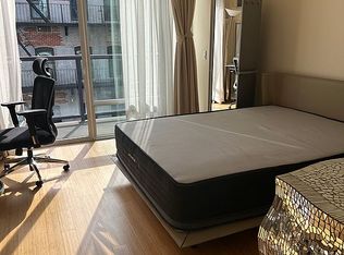 350 W 53rd St APT 5B, New York, NY