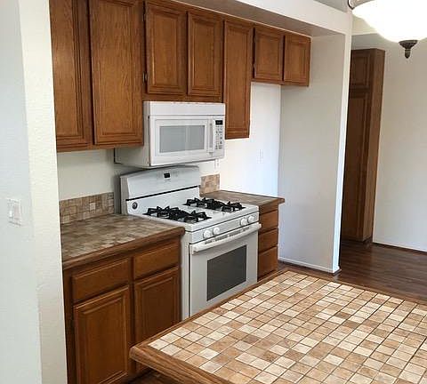 3rd image of 9100 Aspenwood Ln