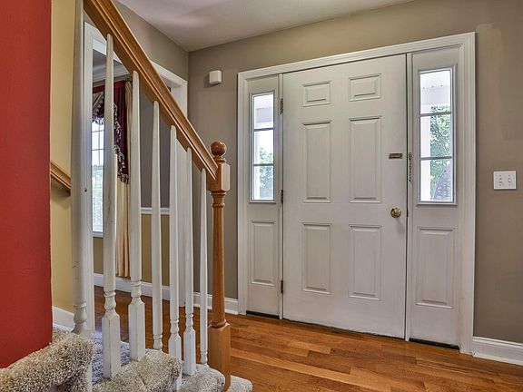 5th image of 113 Cherrywood Dr