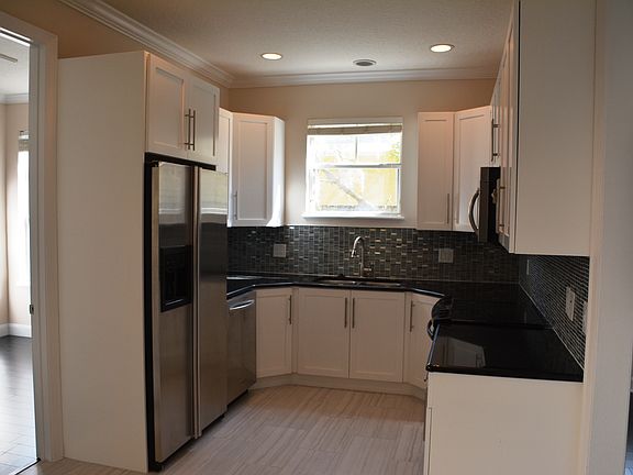 5th image of 507 N Hyer Ave #A
