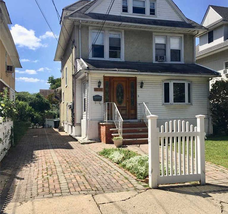 1st image of 15228 Roosevelt Ave