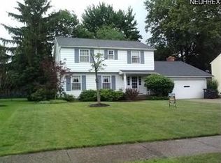 5188 Hickory Dr, Lyndhurst, OH