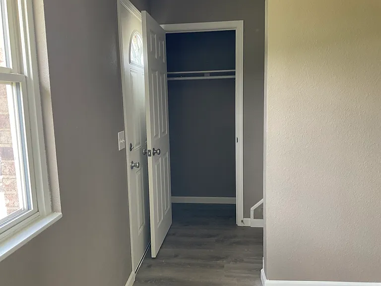 1841 Lakeview Dr #1 — Photo 9