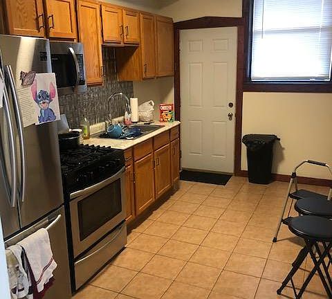 4th image of 6111 S Saint Lawrence Ave APT 1