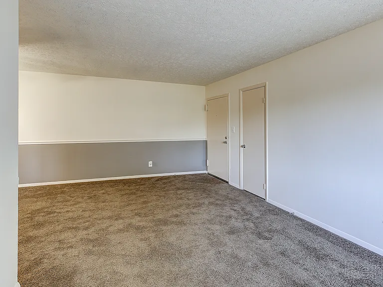 Glenview Apartments — Photo 108