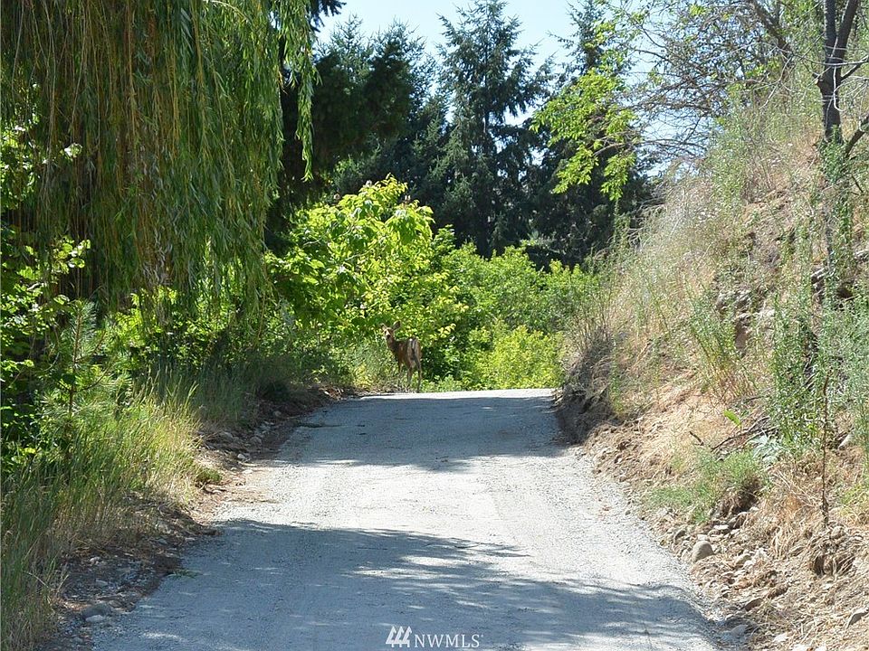 2nd image of 1595 South Lakeshore Road