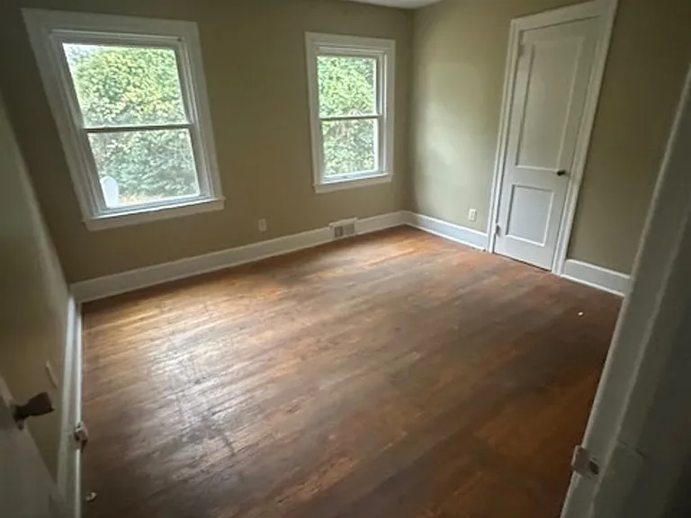 1323 N Independence St — Photo 6