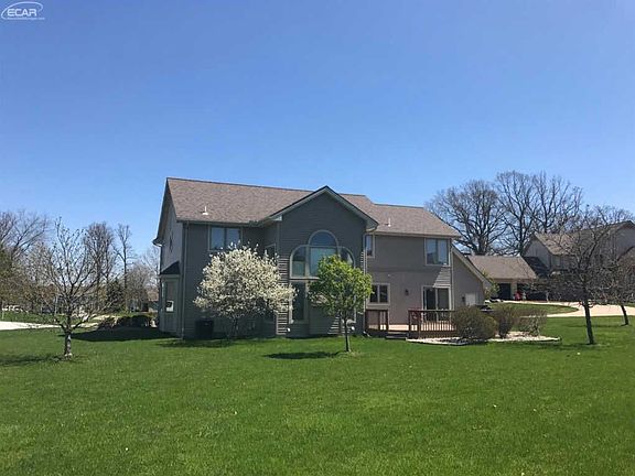 2nd image of 712 Cambridge Cir