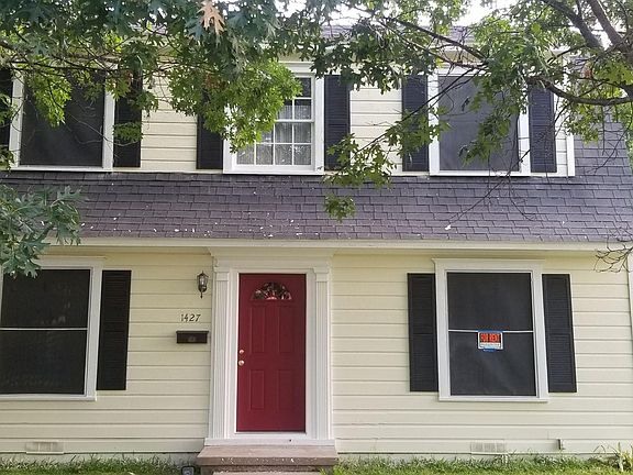 3rd image of 1427 E California St