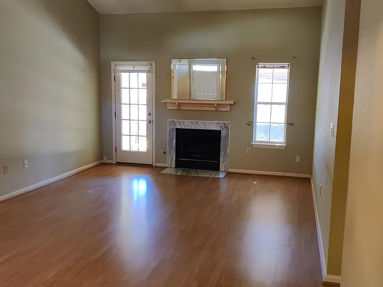 5748 Ebley Ln — Photo 10