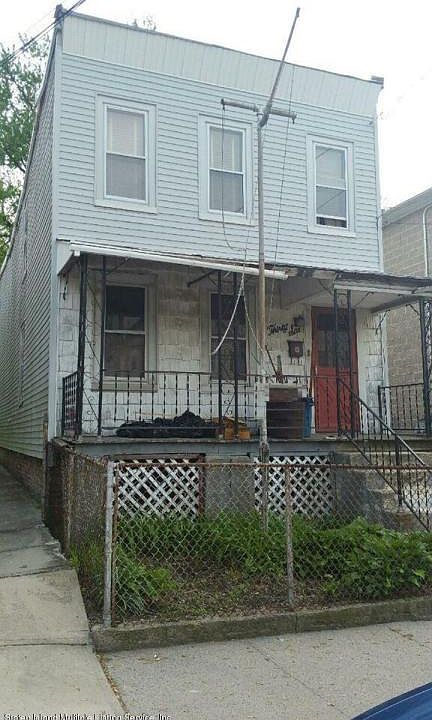 1st image of 36 Pine St