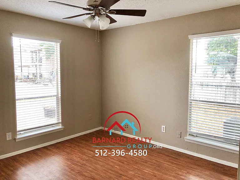 108 Uhland — Photo 12