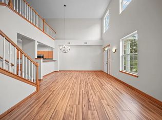 1507 Liberty Cir, Shakopee, MN 55379