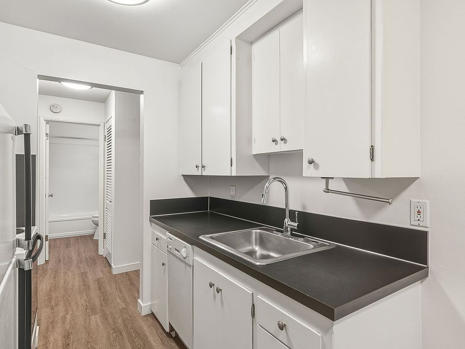 1st image of 1718 14th Ave APT 303